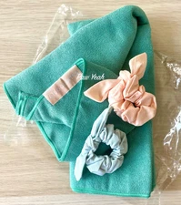 Blogilates Green Yoga Mat Towel + 2 Scrunchies New - SHIPS OUT FAST