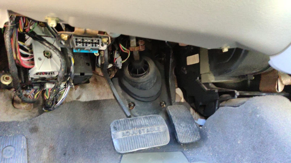 Ford Taurus 2000 conjunto de pedal de freno y gasolina transmisión automática Foto 2 de 2