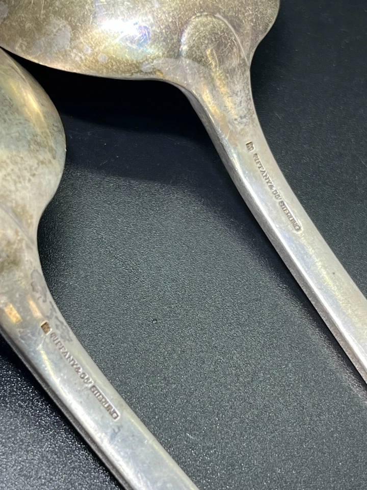 Lote de tres (3) cucharas grandes para servir Faneuil de plata esterlina de Tiffany & Co. Foto 3 de 4