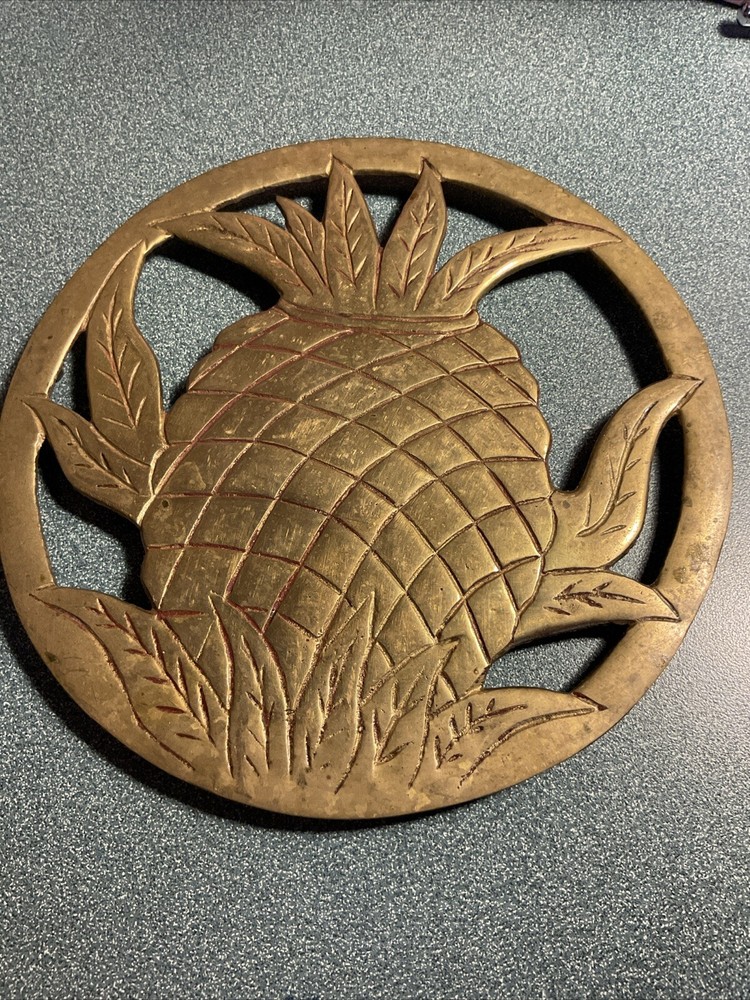 Brass Pineapple Trivet Hot Plate for Stylish Heat-Resistant Kitchen Decor