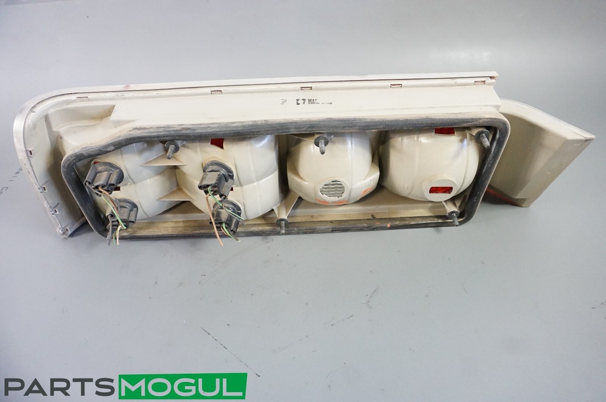 1987-1989 Cadillac Allante Right Hand Tail Light 5974994 OEM | eBay 1987-1989 Cadillac Allante Right Hand Tail Light 5974994 OEM | eBay