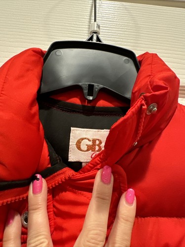 GB Girls Black Red Puffer Ski Holiday girls coat faux New Size 7/8 - Picture 2 of 3