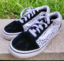 VANS Low Top Lace-Up Athletic Sneaker Black/W...