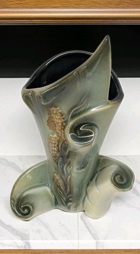 Vintage Hull Pottery Sculpture Vase Parchment and Pine 1950's