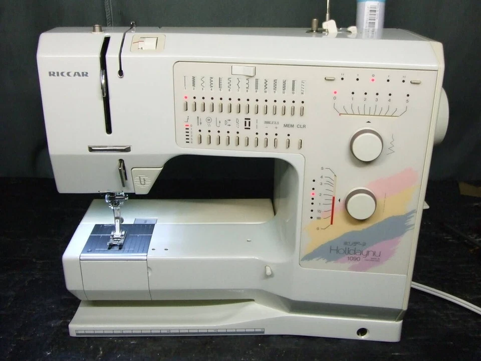 BERNINA 1090 Riccar Computerized Sewing Machine with Manual Electronic Tested JP - Image 2 of 4