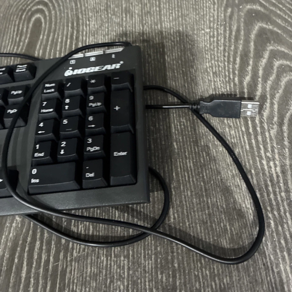 IOGEAR Spill-Resistant Keyboard, Black GKM513 - Image 2 of 4