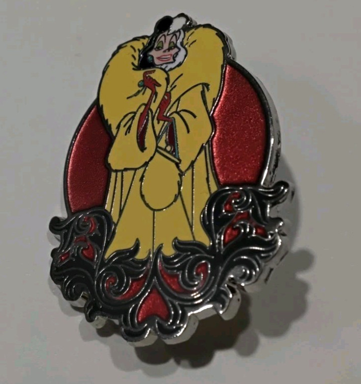 Disney Our Universe Villains Cruella De Vil Translucent Mystery Pin