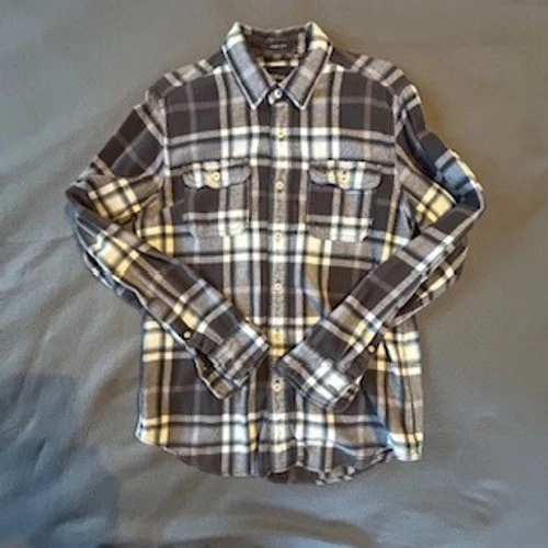 American Eagle Outfitters Flannel Shirt Athletic Fit Long Sleeve Plaid Medium