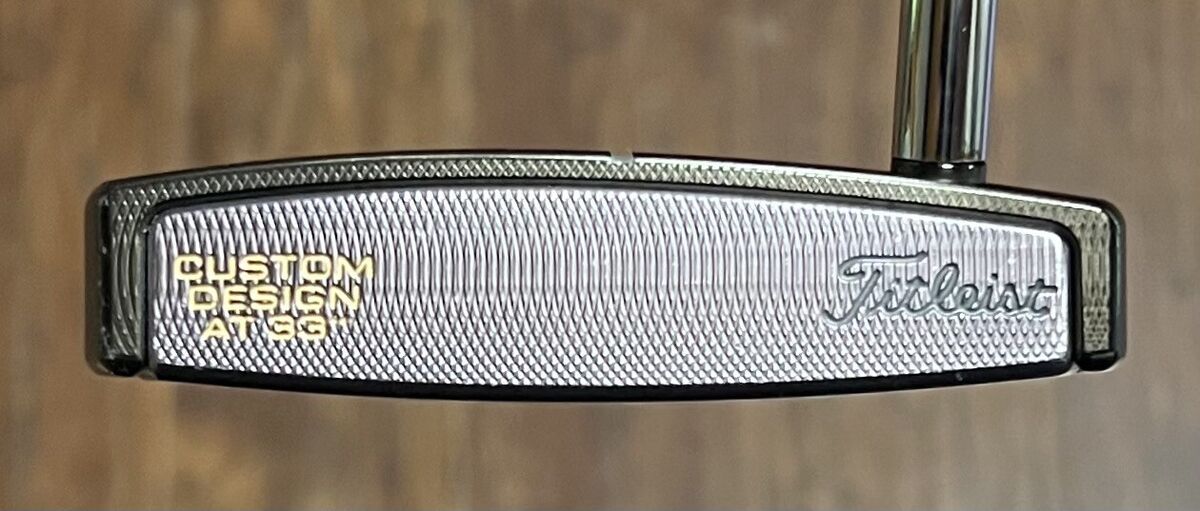 Scotty Cameron Cameron & Crown Futura 5MB Putter - MINT Scotty Cameron Cameron & Crown Futura 5MB Putter - MINT
