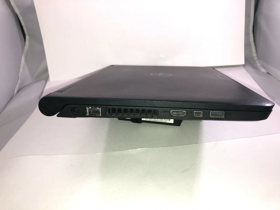Dell Latitude 3340 core i3-4005U 1.70ghz 13.3” 8GB Ram 500GB HDD HD Graphics OEM - Image 3 of 4