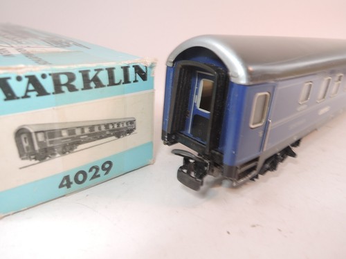 ++ SF 417 H0 Märklin 4029 Internationaler Schlafwagen 4581 CIWL blau Blech - Imagen 2 de 9