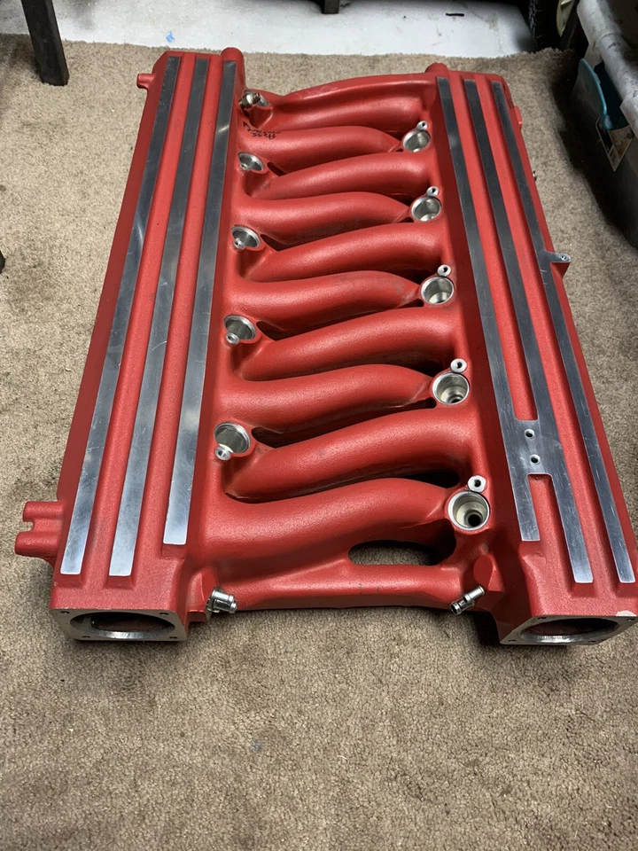 Colector de admisión Dodge Viper Gen II configurado para DirectPort Nitrous OEM P/N 04763766 Foto 2 de 4