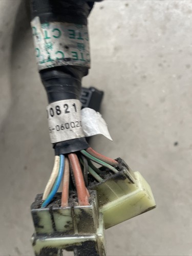 Triumph Trophy 1200 fuse box. 0em T2500821 1997-2001 - Picture 4 of 13