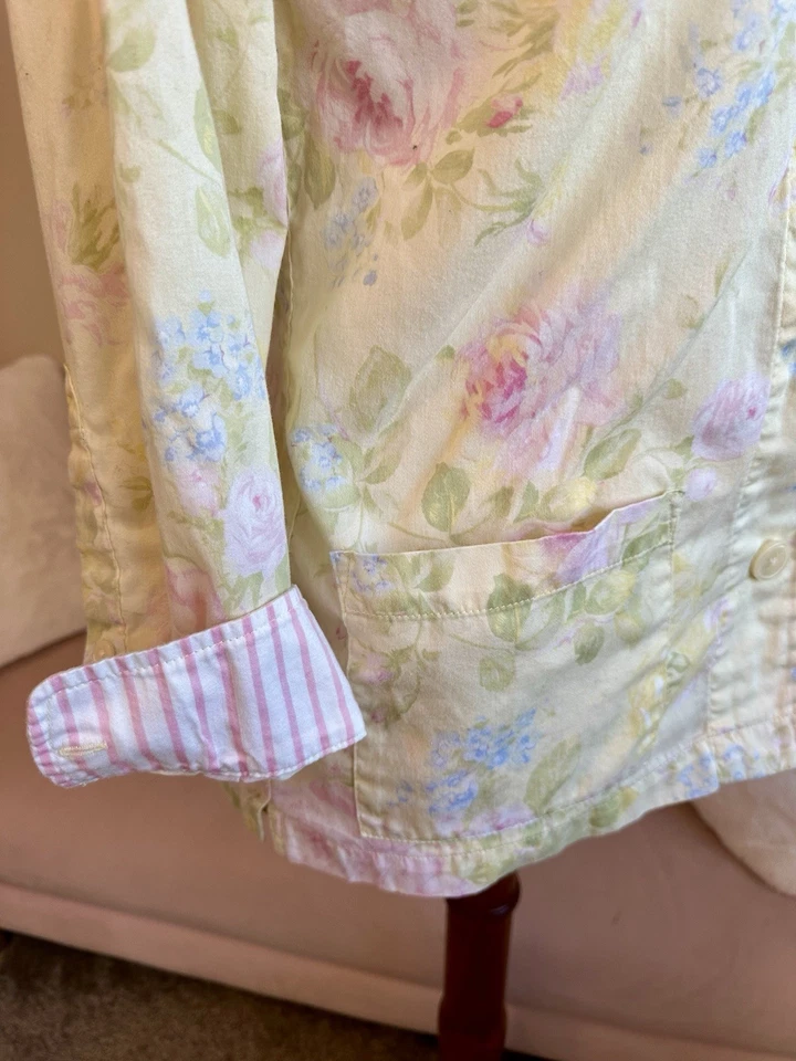 Top de mujer Lauren Ralph Lauren en contraste puño muesca cuello Muesca M amarillo floral Foto 4 de 4