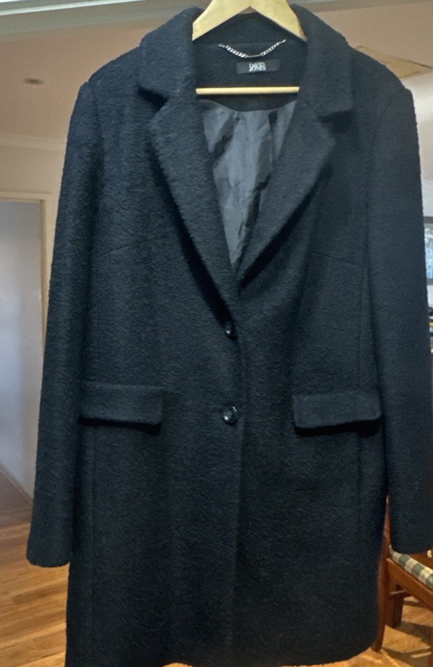 David Jones Women’s Wool / Polyester Coat Size 18 Excellent Condition