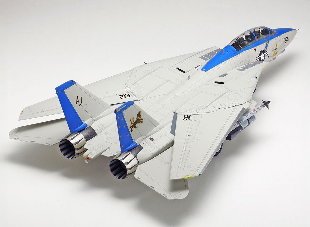 Tamiya 61118 1/48 Grumman F-14D Tomcat Airplane Model Kit - Image 14
