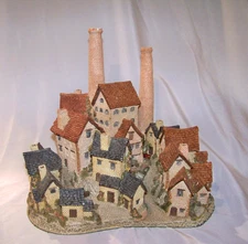 David Winter "The Distillery" Scottish Collection Figurine 1988