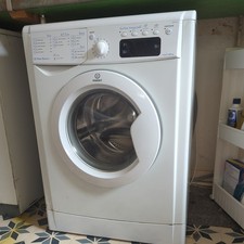 Indesit washing machine (used, working well, white)