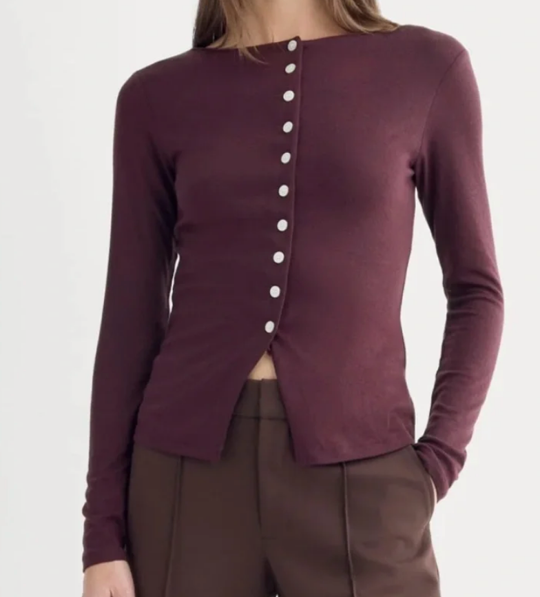 everlane button up top in butterluxe deep plum, women size x-small xs