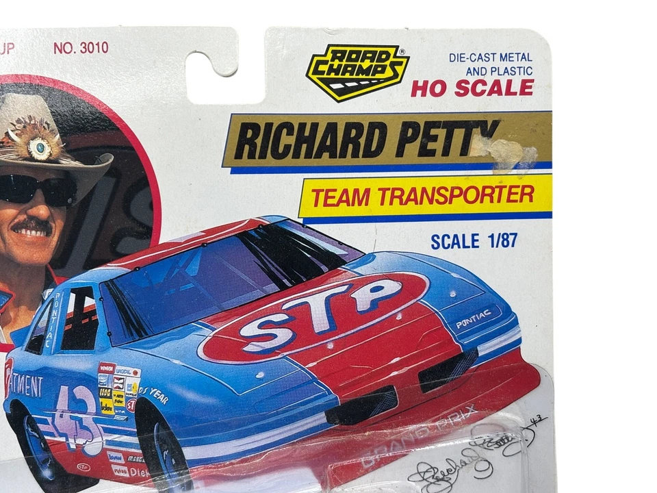 Richard Petty STP Race Team Die Cast Transporter Model HO 1/87 Vintage Nascar - Image 3 of 4