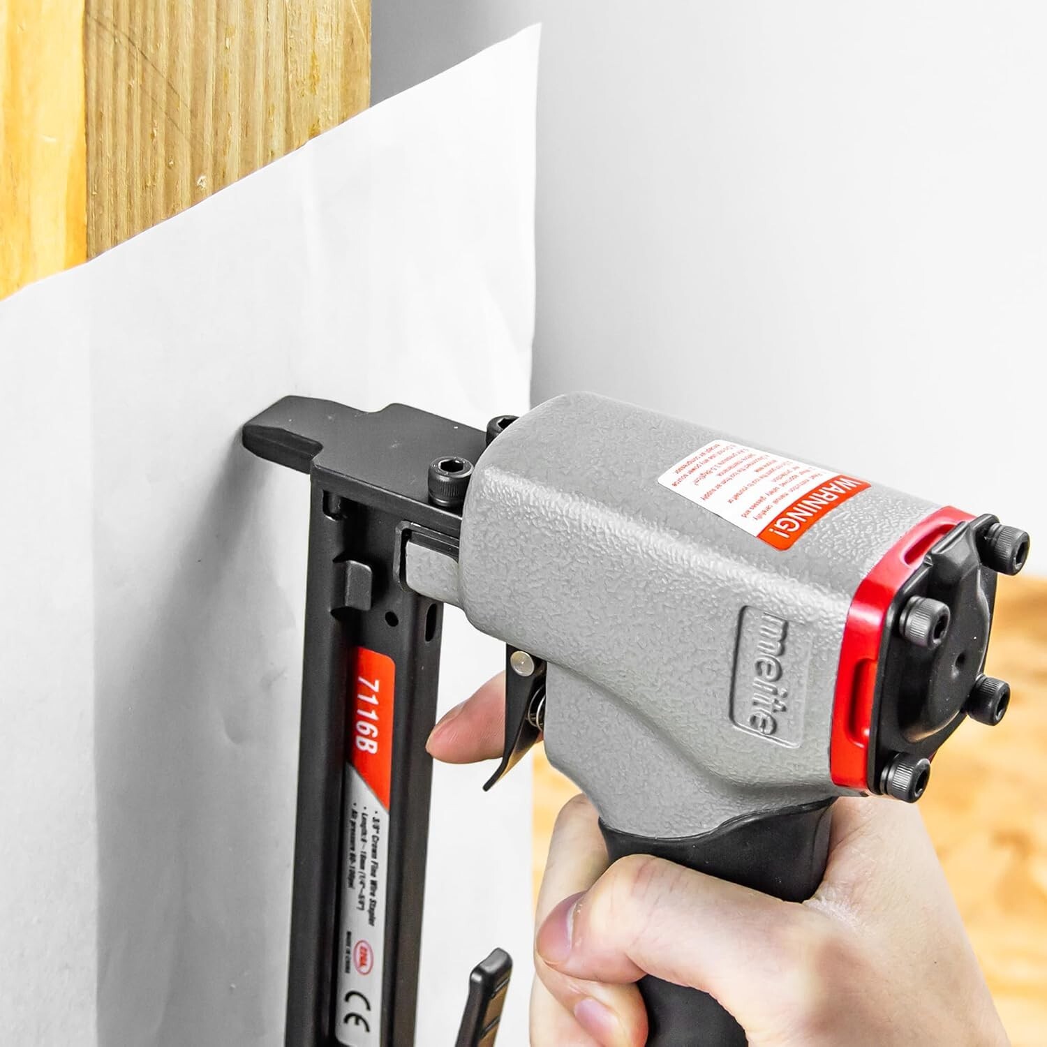 meite 7116B Pneumatic Staple Gun 22 Gauge 3/8" Crown 1/4"-5/8"Upholstery Stapler