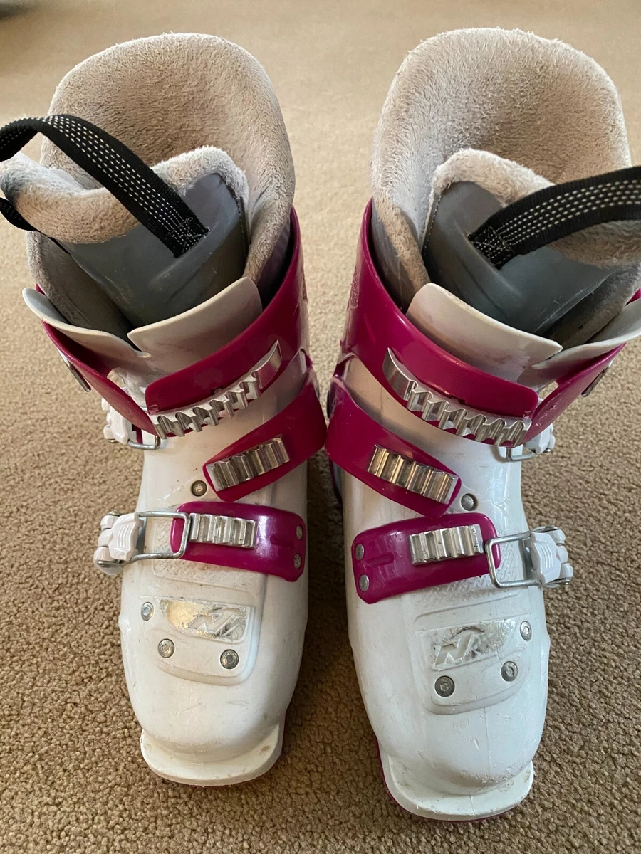 Nordica Little Belle 3 Ski Boots Mondo 275MM Used