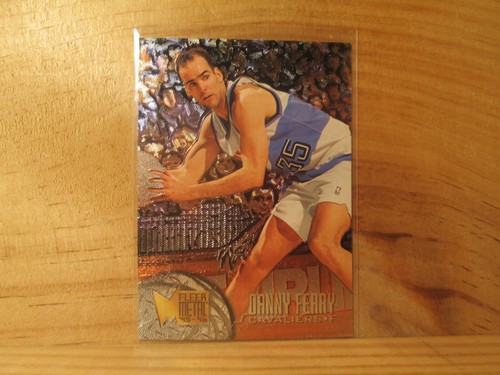 1995-96 Metal Base Insert & Parallel Singles $0.99-$15.00 - Picture 57 of 144