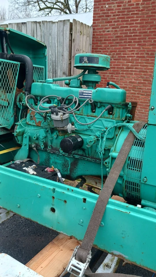 Item gerador Onan está em um reboque 1248 horas 257 visualizado este item qualquer comprador?? - Imagem 2 de 4