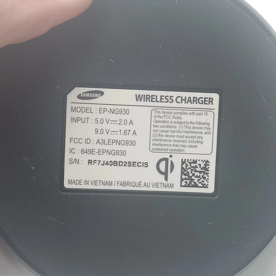 Samsung Wireless Fast Charger EP-NG930 For Galaxy Phones W Cord Tested Working - Image 3 of 4