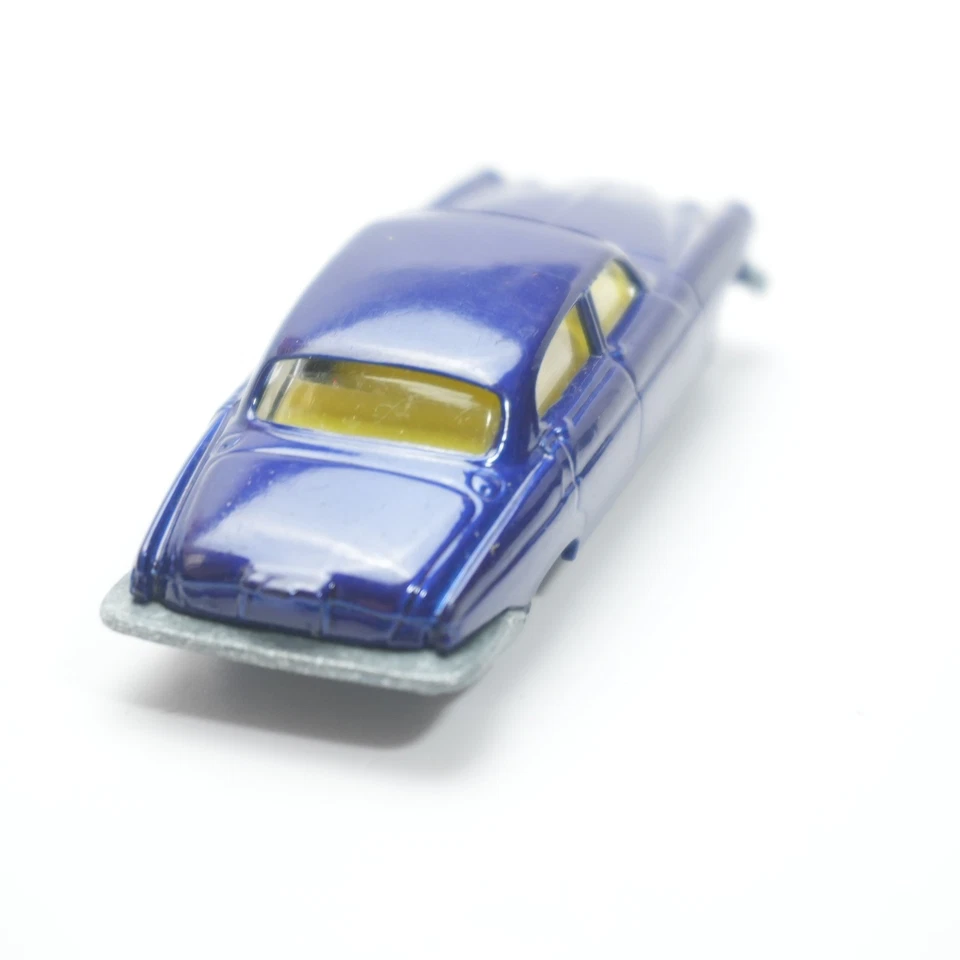 Jaguar MK 10 de colección Matchbox Series azul/púrpura años 60 • por Lesney England Foto 4 de 4