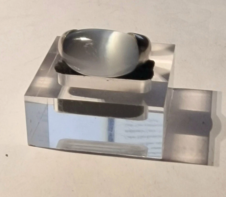 Calvin Klein Ring silberfarbener Metallring Stahl Katzenauge Blaugrau RG 57 B8 - Bild 2 von 4