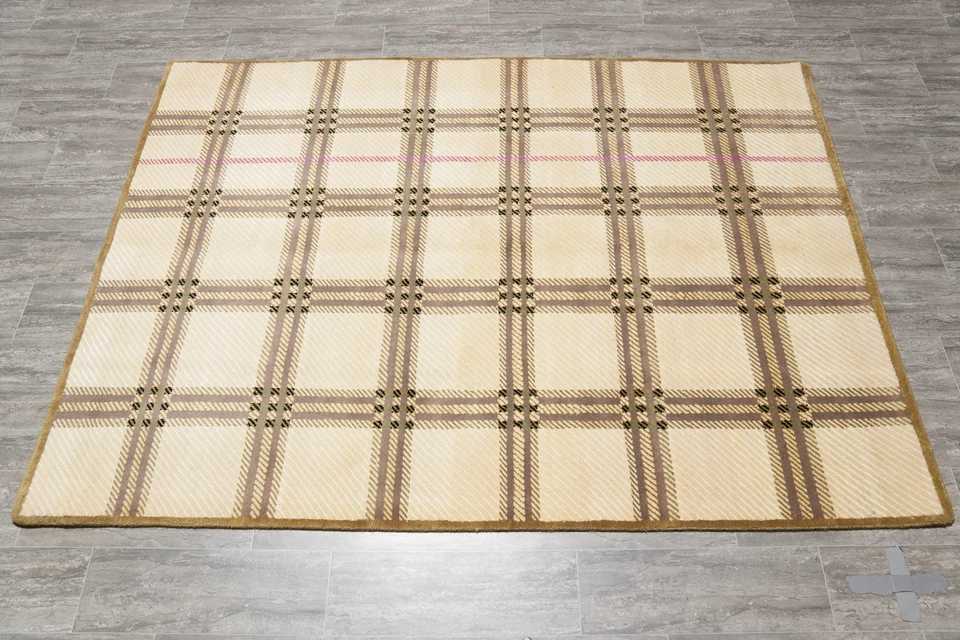 5.9 X 7.9 Contemporary Carpet #F-4418 - Image 2 of 4