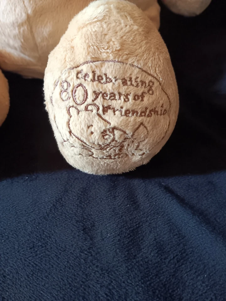 "Animal de peluche grande Disney Winnie The Pooh 25"" 80 aniversario". Foto 3 de 3