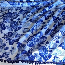 Cortina de ducha con estampado floral azul Opalhouse