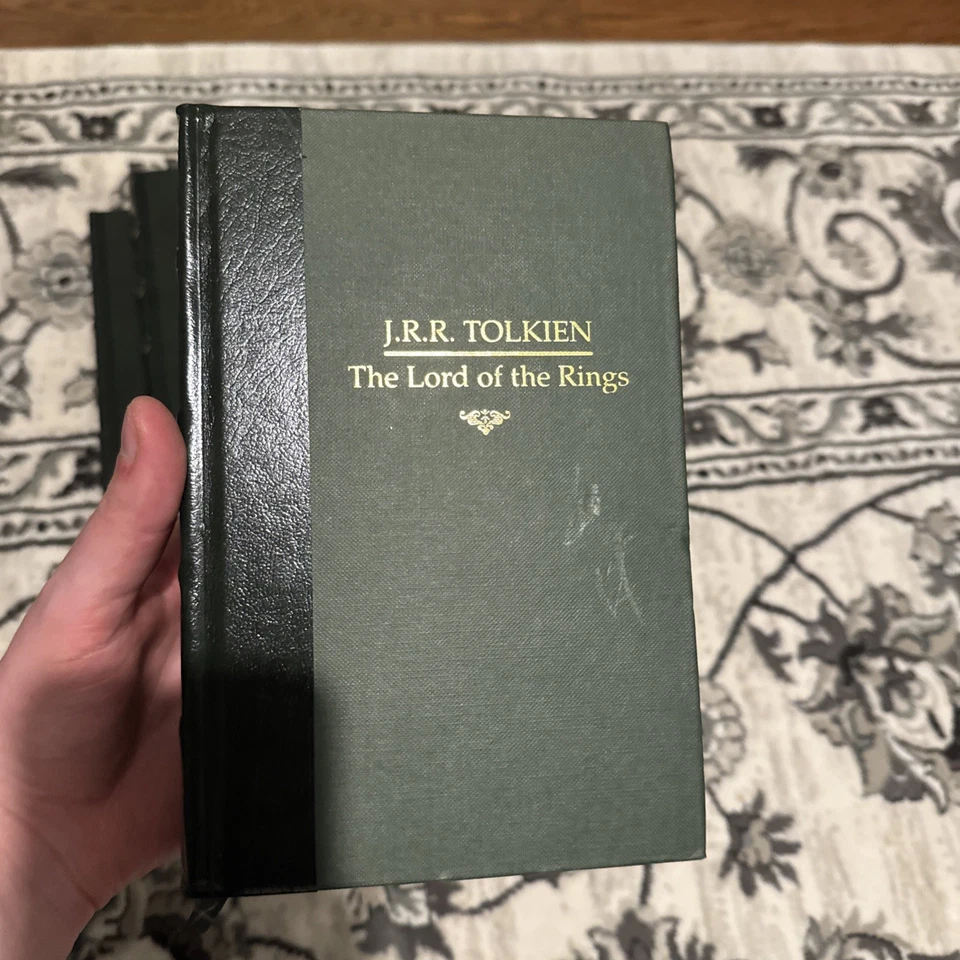 J.R.R.Tolkien - The Lord Of The Rings - The Hobbit - The Silmarillion - BCA 1992 - Image 2 of 4