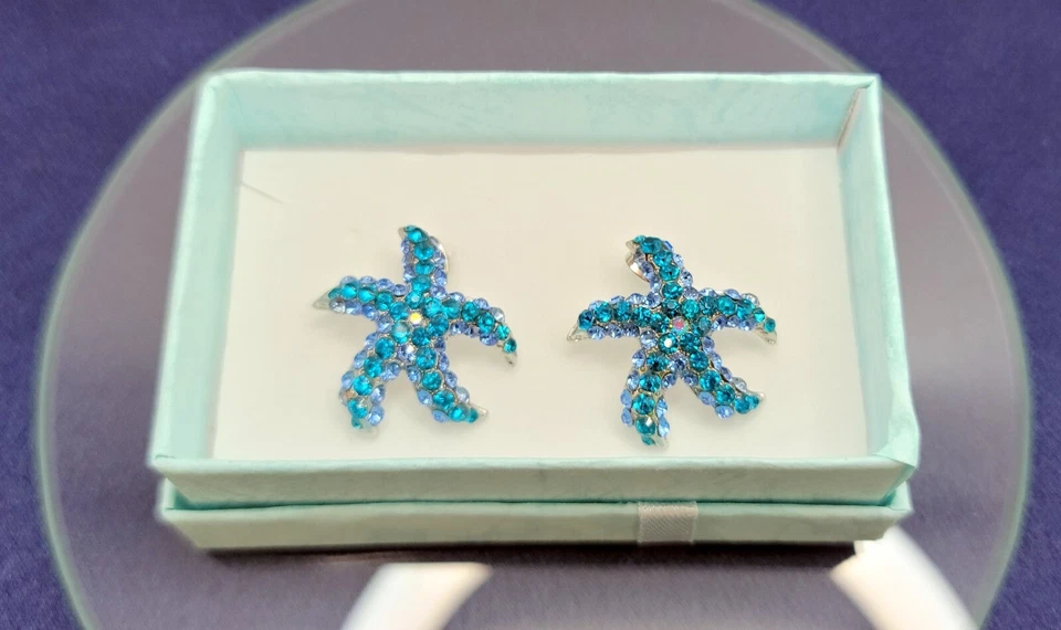 Pendientes STARFISH (post) tono plata con gemas azul, púrpura y AB con caja de regalo Foto 3 de 4