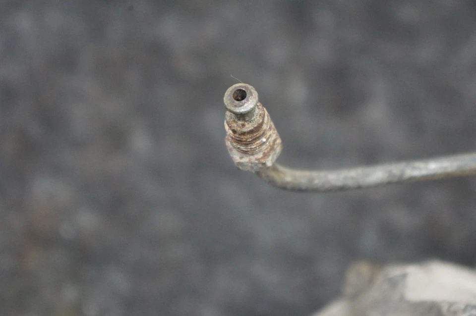 Front Left Driver Brake Caliper OEM 91135193500 Porsche 911 1972-1977 - Image 3 of 4