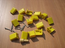 Heki 2 Dachfenster Heki 3 Dachfenster Montagebock  Einbauklammern gelb