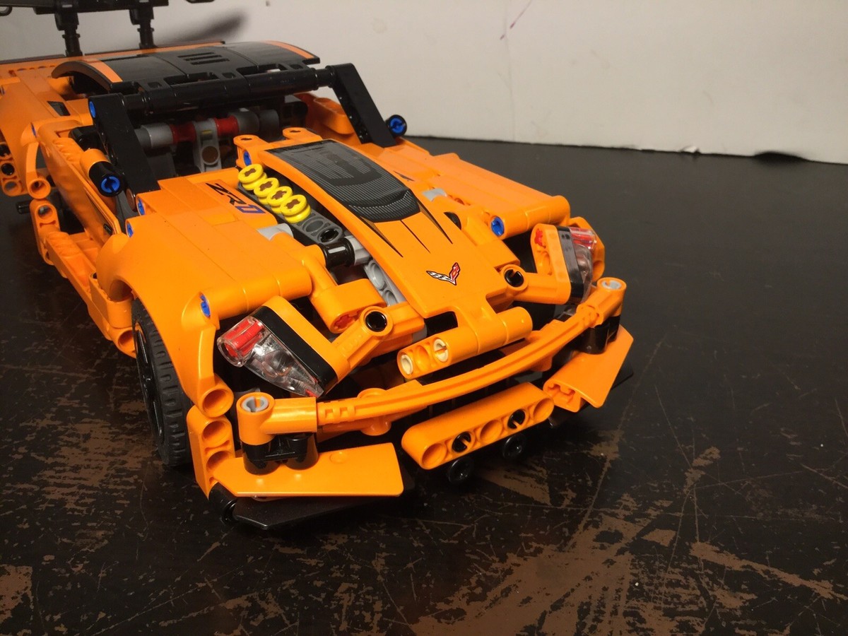 LEGO Chevrolet Corvette ZR1 Technic (42093) Orange Assembled