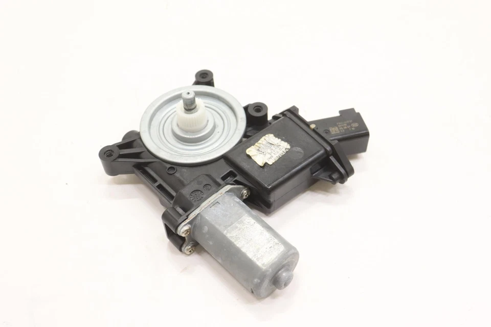 2019 - 2023 GMC SIERRA 1500 FRONT LEFT SIDE DOOR WINDOW REGULATOR MOTOR OEM - Image 4 of 4