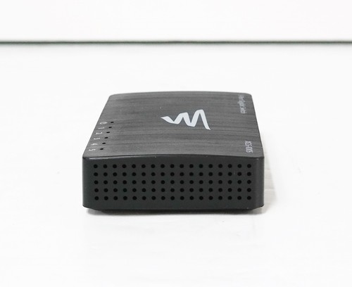 Luxul XGS-1005 5-Port Gigabit Desktop Switch - Afbeelding 3 van 5