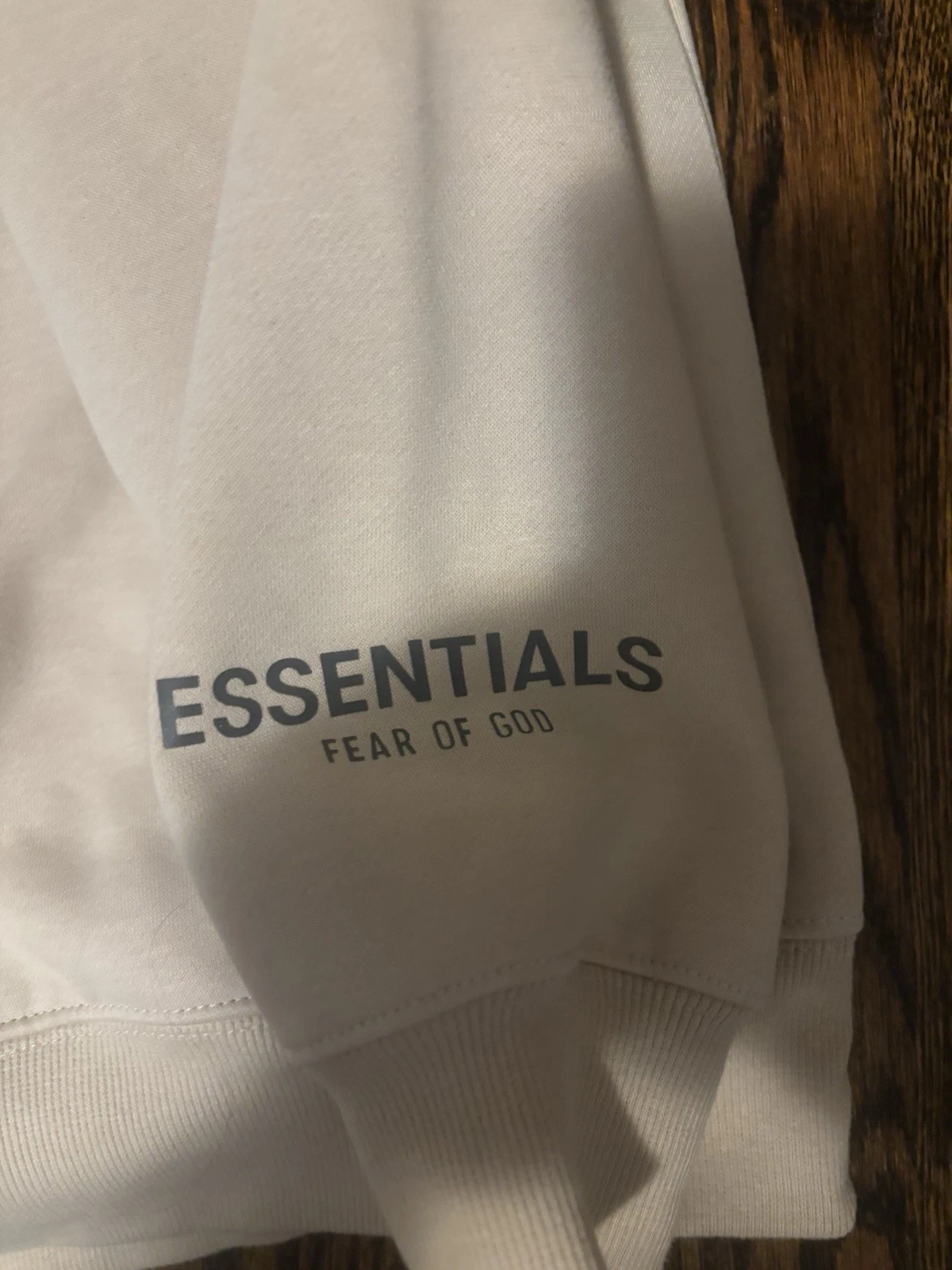 Felpa con cappuccio esclusiva Fear of God Essentials SSENSE TAGLIA S NUOVA