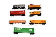 Lot of 7 HO Freright Cars Caboose Box Gondola Hopper Model Railroad