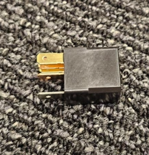 (QTY 10) NAIS ACM13201 CM1-12V Automotive Relay 12 VDC 20123M 5 Pin Black