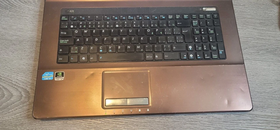 Asus K73S Intel Core i5 2410M @2.30GHz 6GB RAM  250GB - 15.6inch 051023A - Image 3 of 4