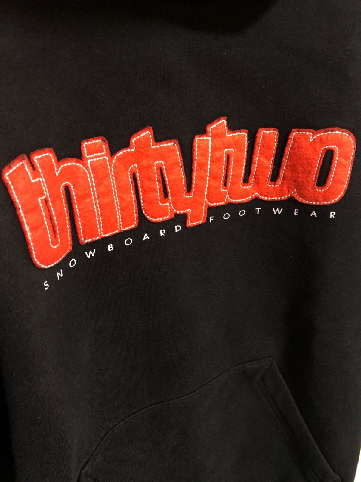 32 Snowboard Footwear Hoodie Sweatshirt 