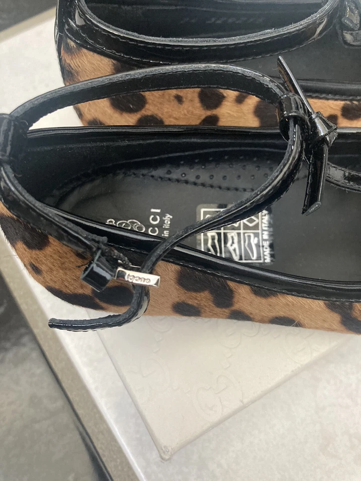 NUEVO EN CAJA 100 % AUTÉNTICO Gucci Niñas Pequeñas Correa Pelo de Poni Ballet Planos $310 Foto 3 de 4