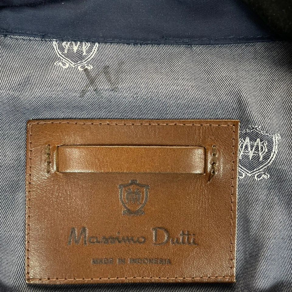 Chaqueta Massimo Dutti para mujer mediana azul forrada cuello falso elegante botón delantero Foto 2 de 4