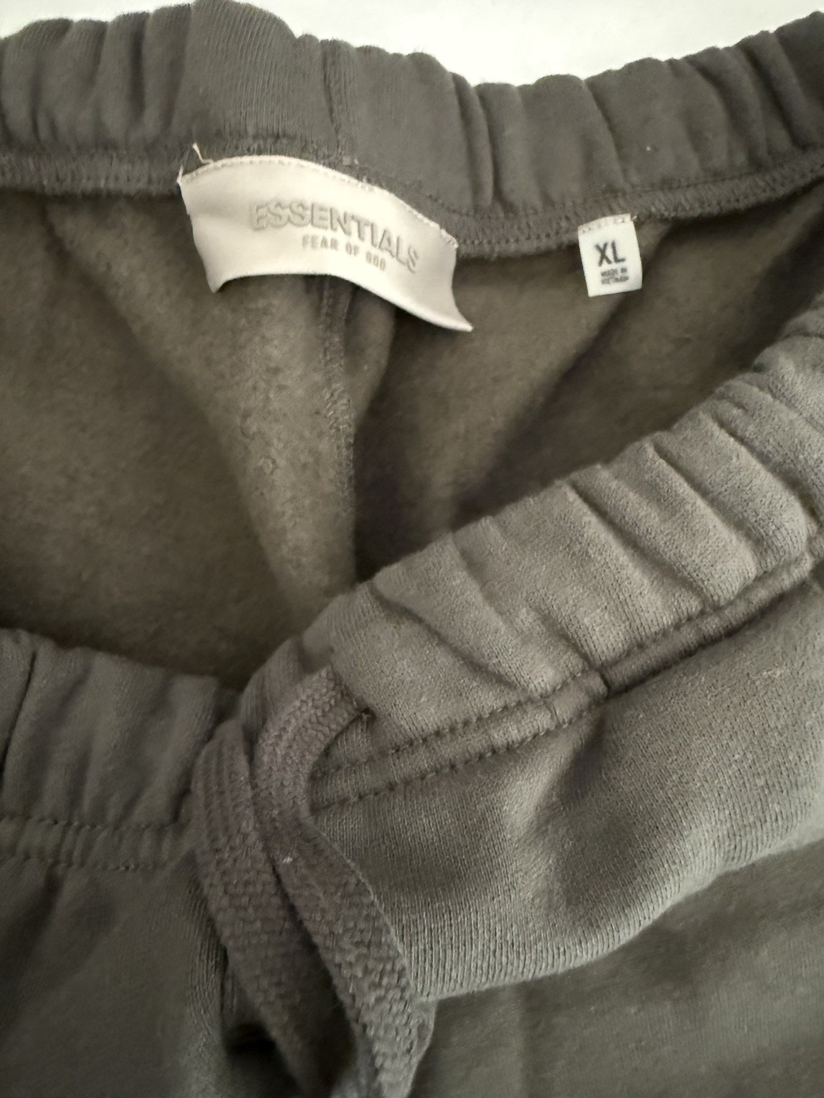 Essentials Fear Of God Off Black Shorts Size Men's XL NWT thumbnail 3