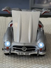 Mercedes-Benz 300SL Gullwing 1:24 Alloy Die-Cast Lights Horn Pull-Back New